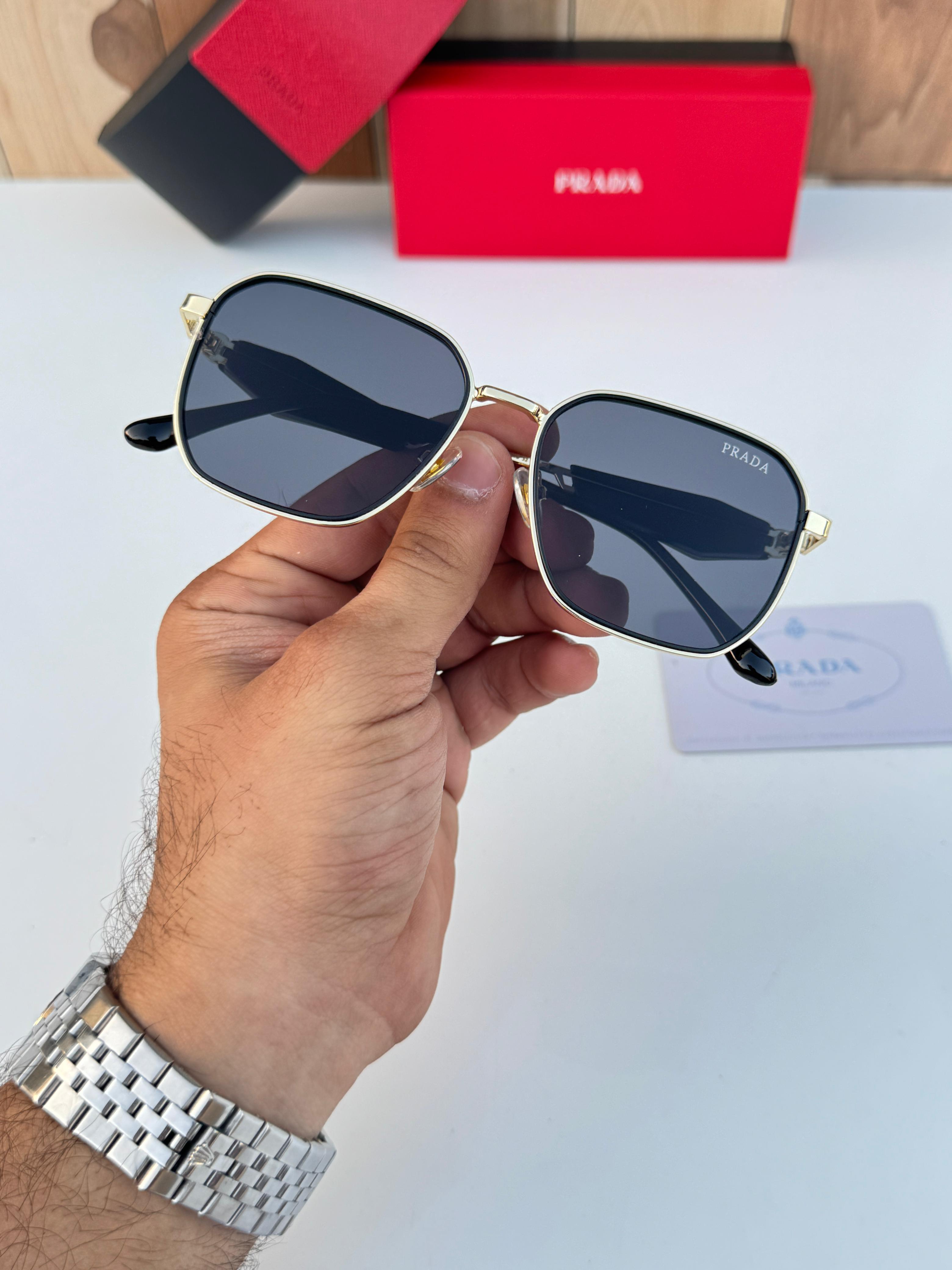 Pr_ada 119 gold black  SUNGLASS