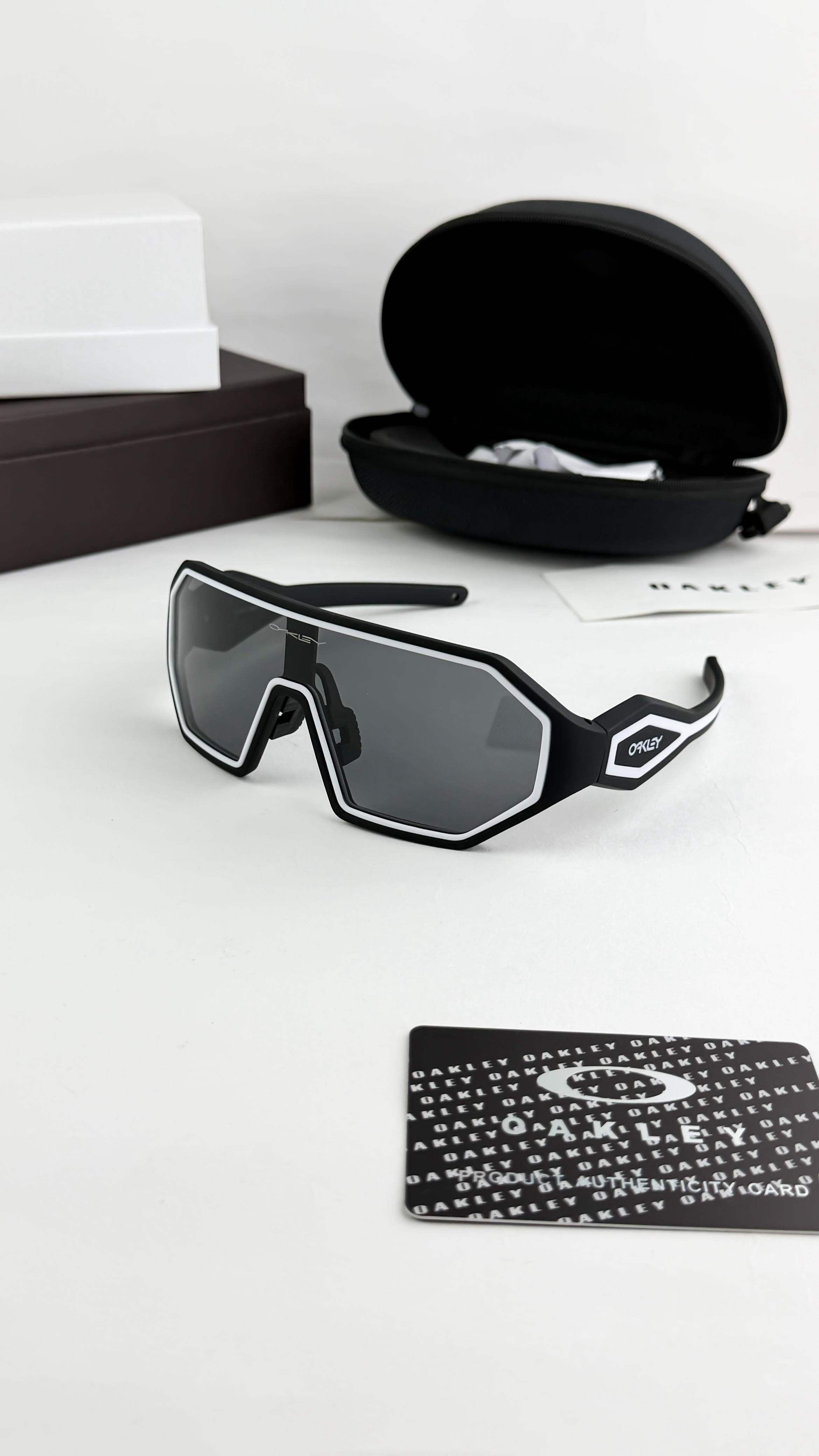 OA_KLEY BLACK 606  SUNGLASS