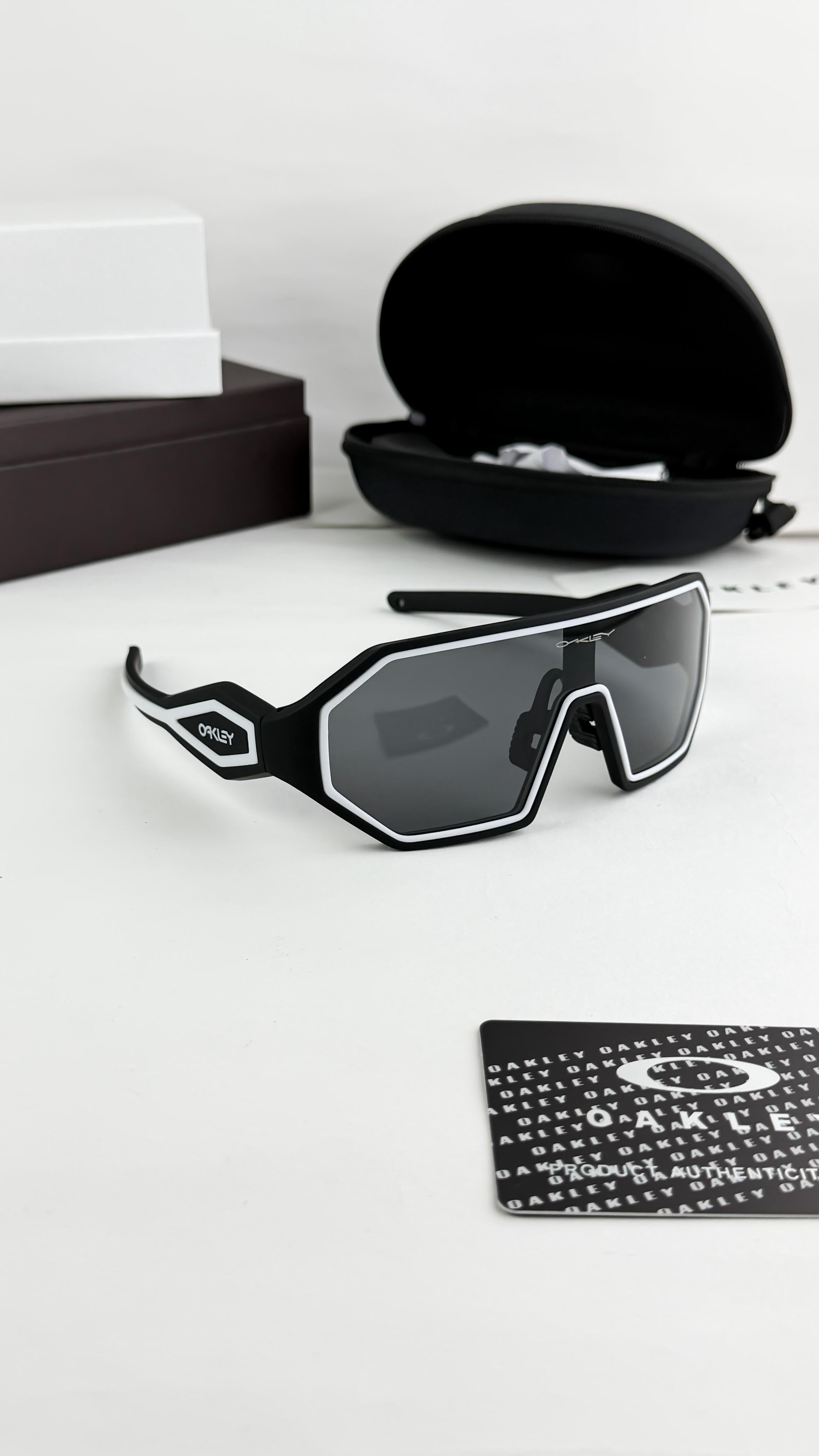 OA_KLEY BLACK 606  SUNGLASS