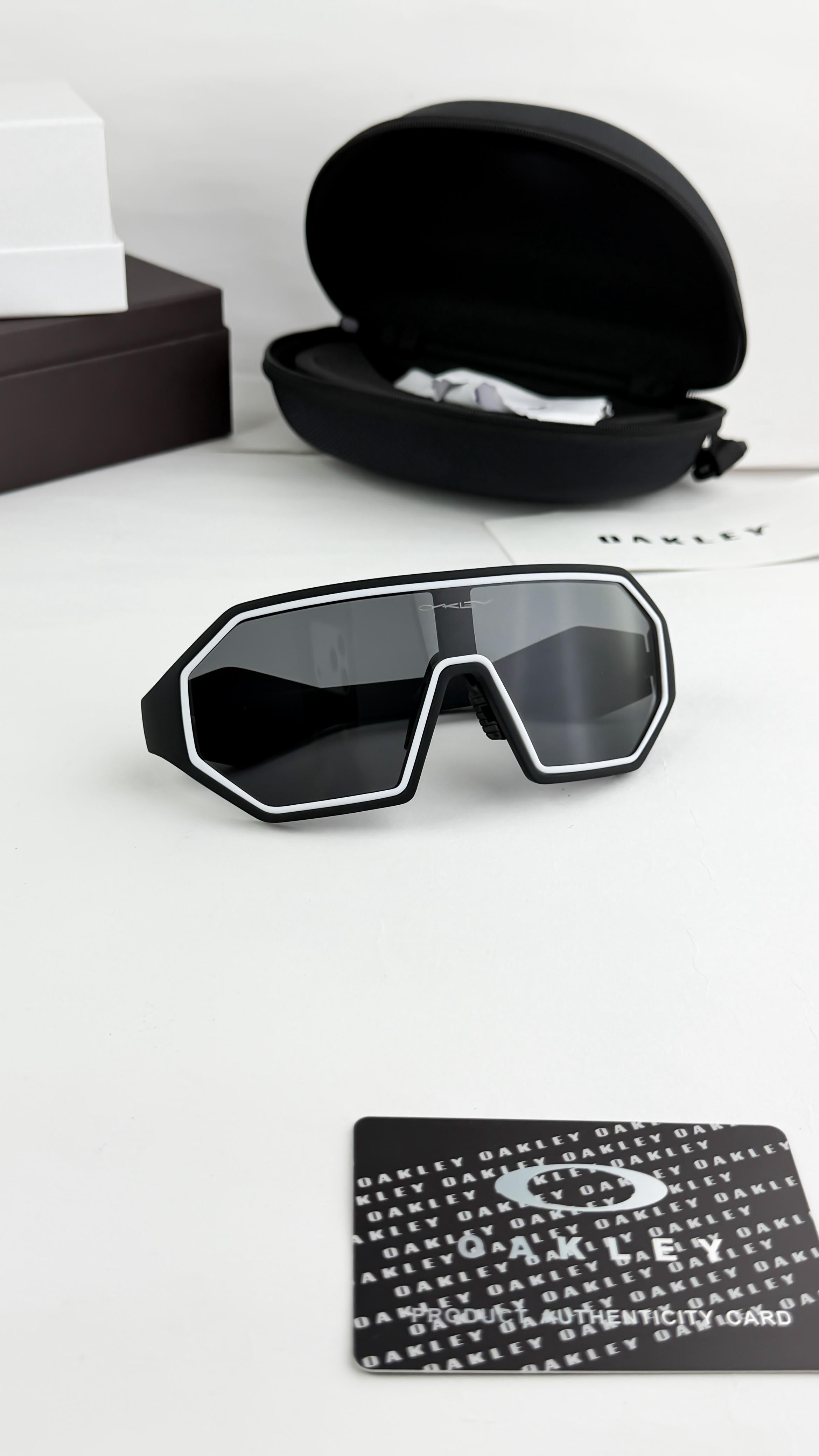 OA_KLEY BLACK 606  SUNGLASS