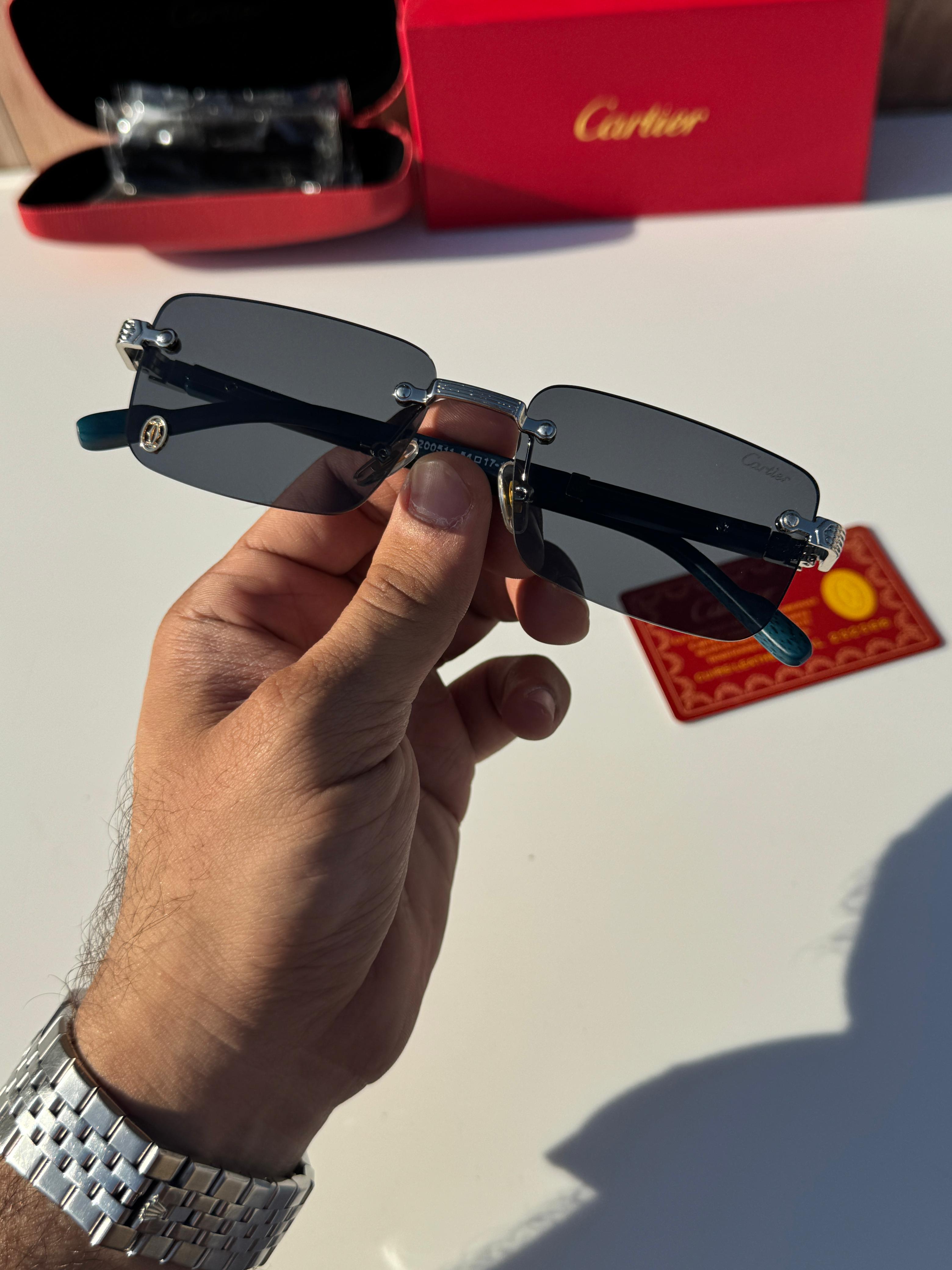 CAR__TIE RSUNGLASS