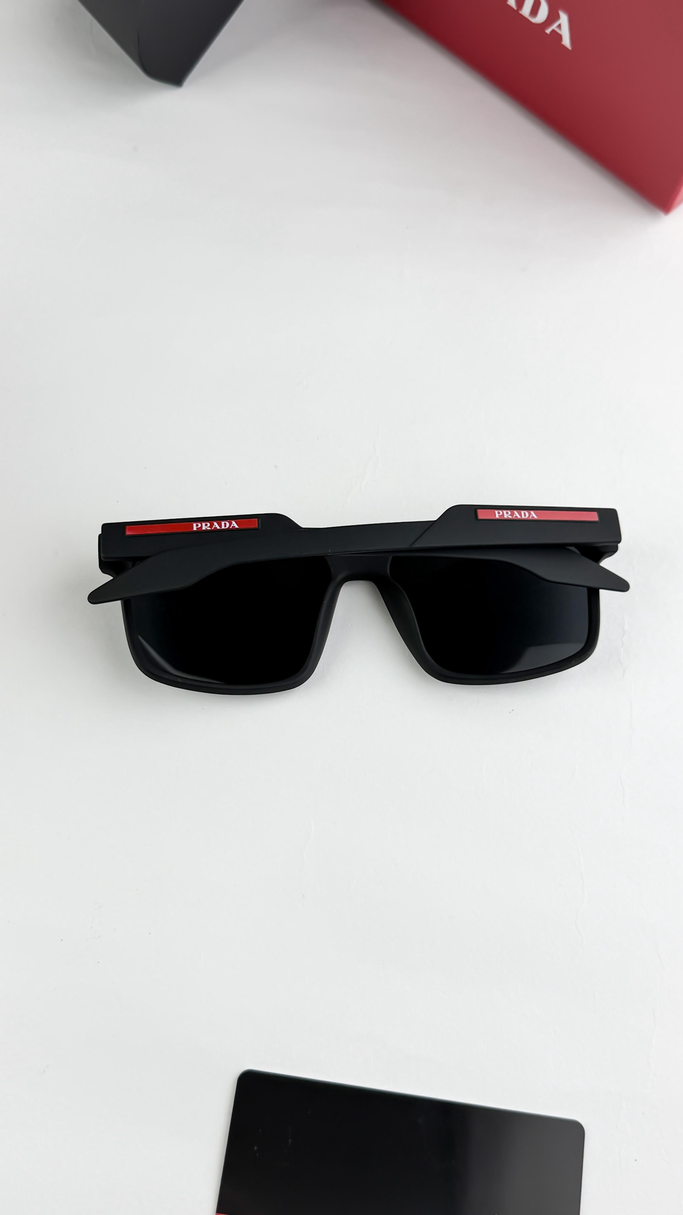 PRA_DA SUNGLASS