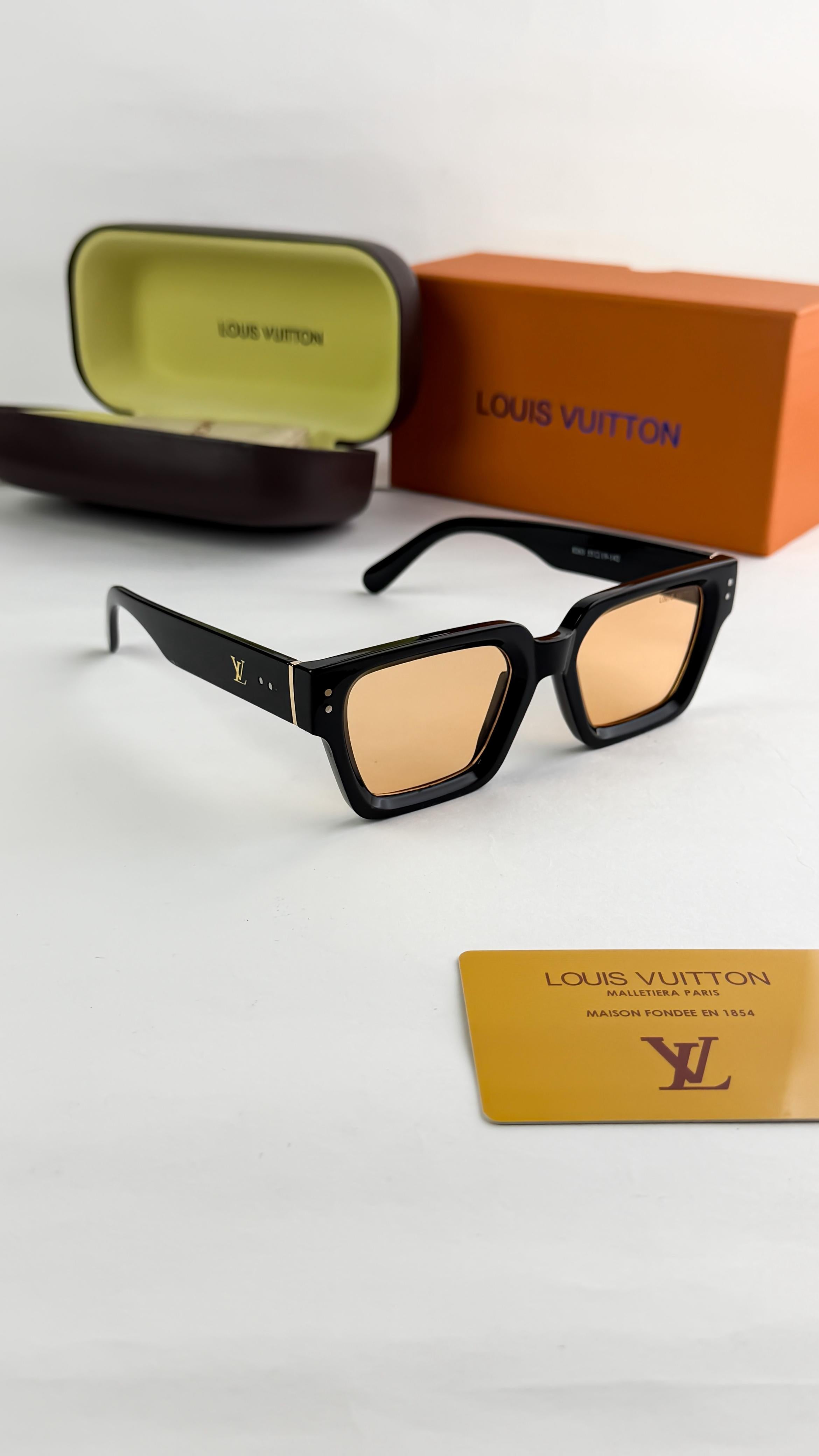 LO_UIS VUITON CANDY 8263  SUNGLASS