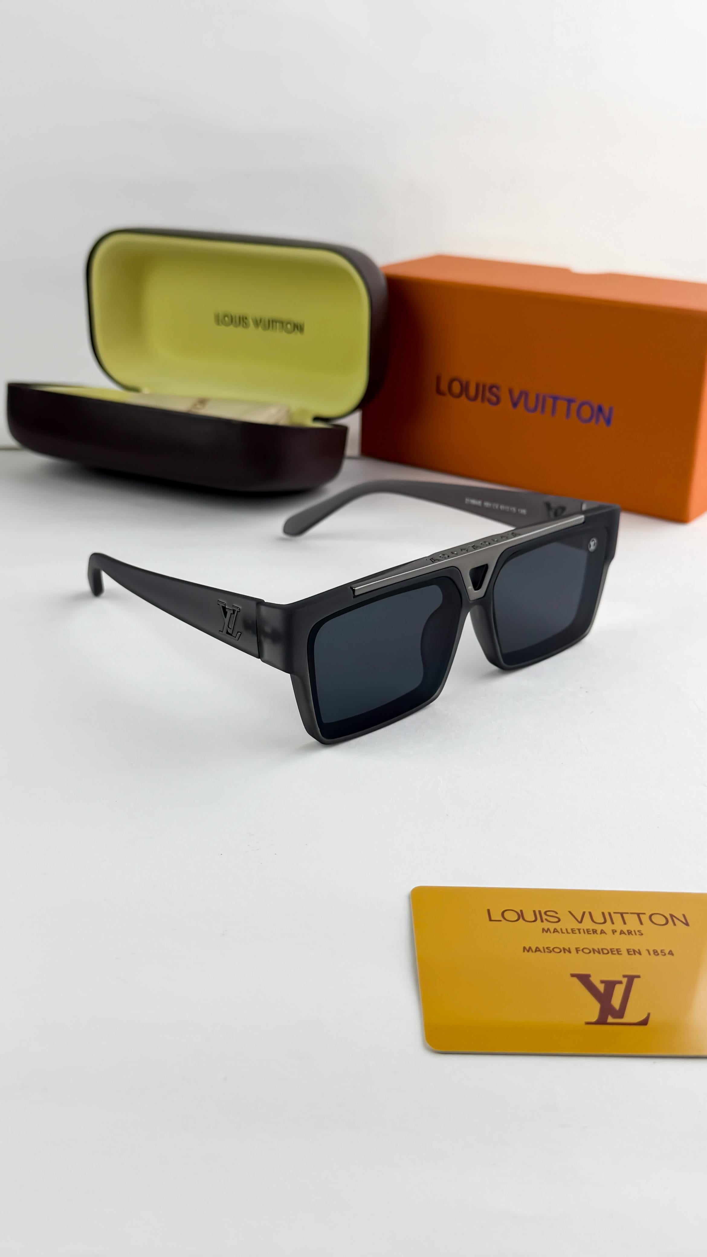LOU_IS VUITON GREY BLACK 1984  SUNGLASS