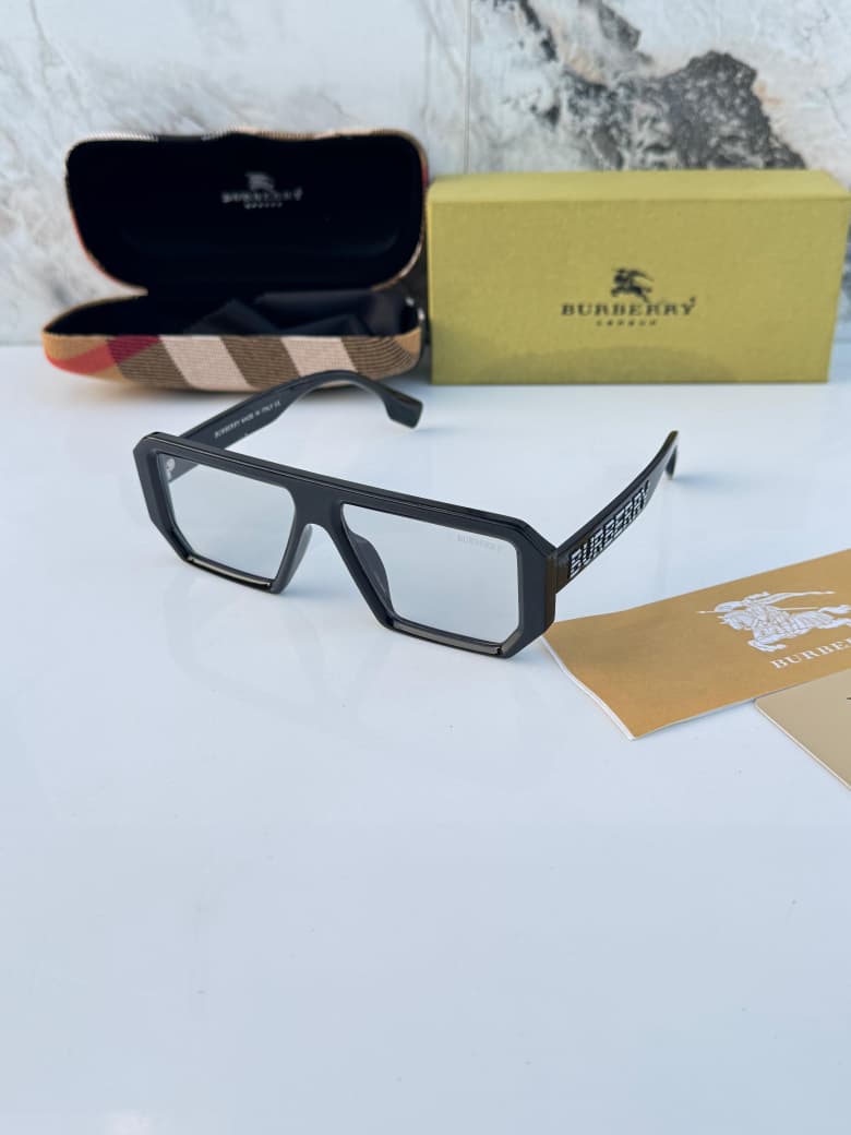 Burb__erry 4366 black plano  SUNGLASS