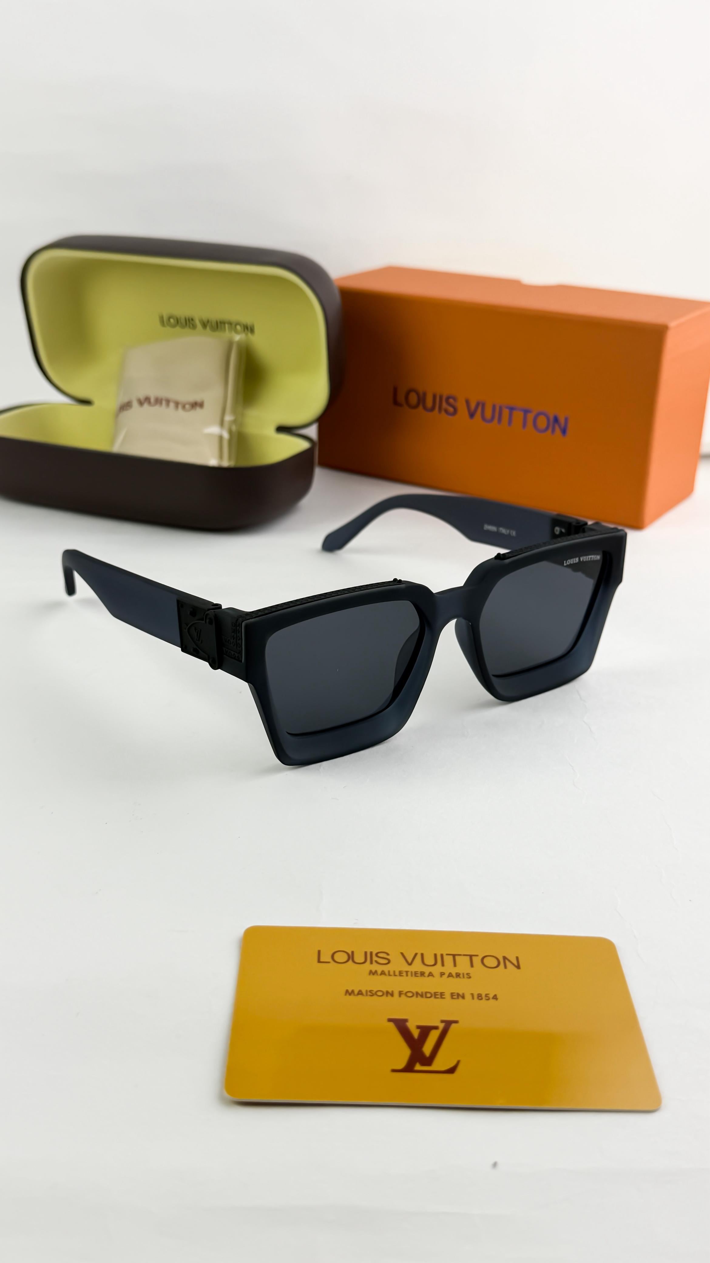 LOUI__S VUI0TON 65N  SUNGLASS