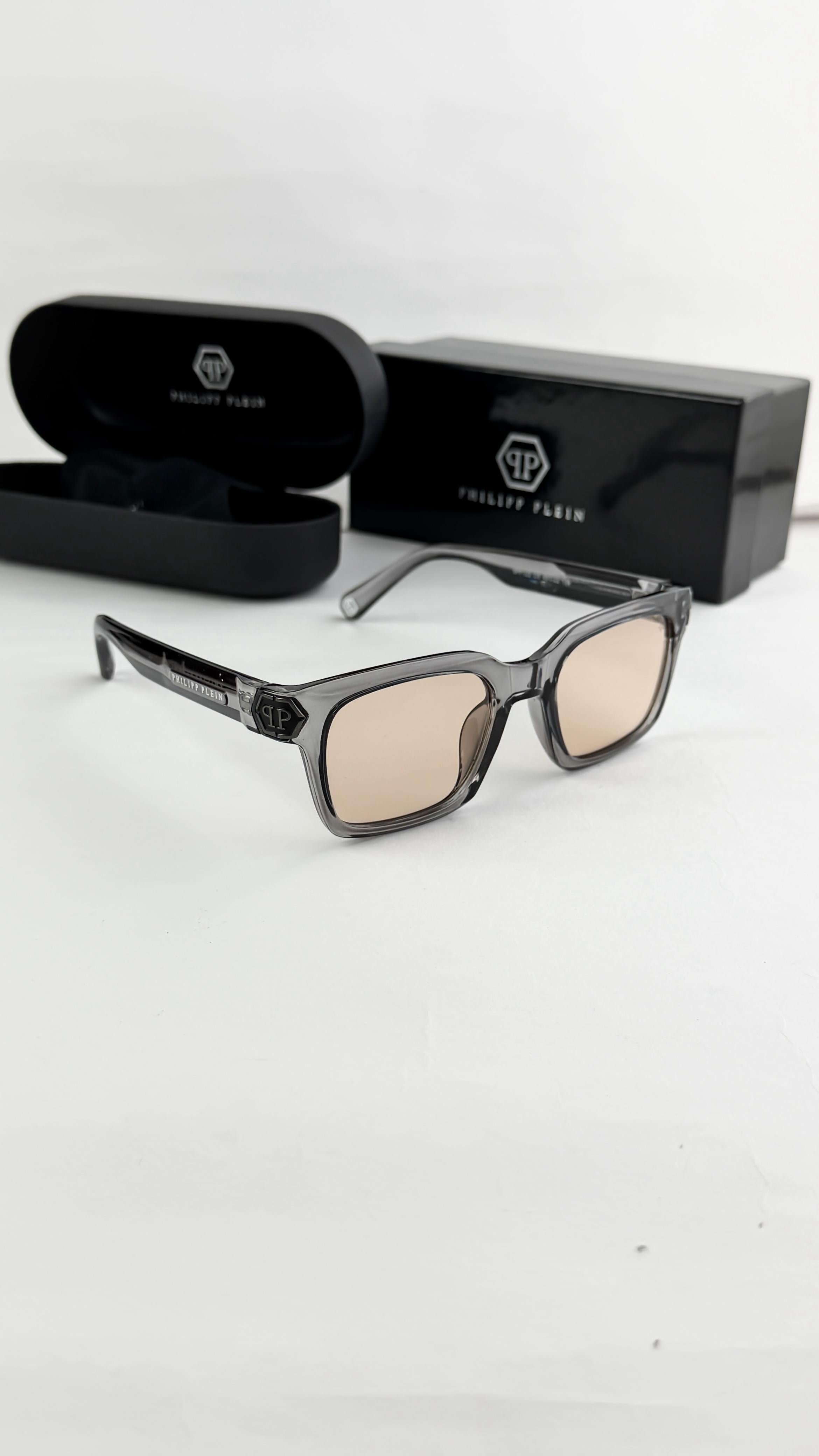 PHL__IPP PLEIN GREY CANDY 122  SUNGLASS