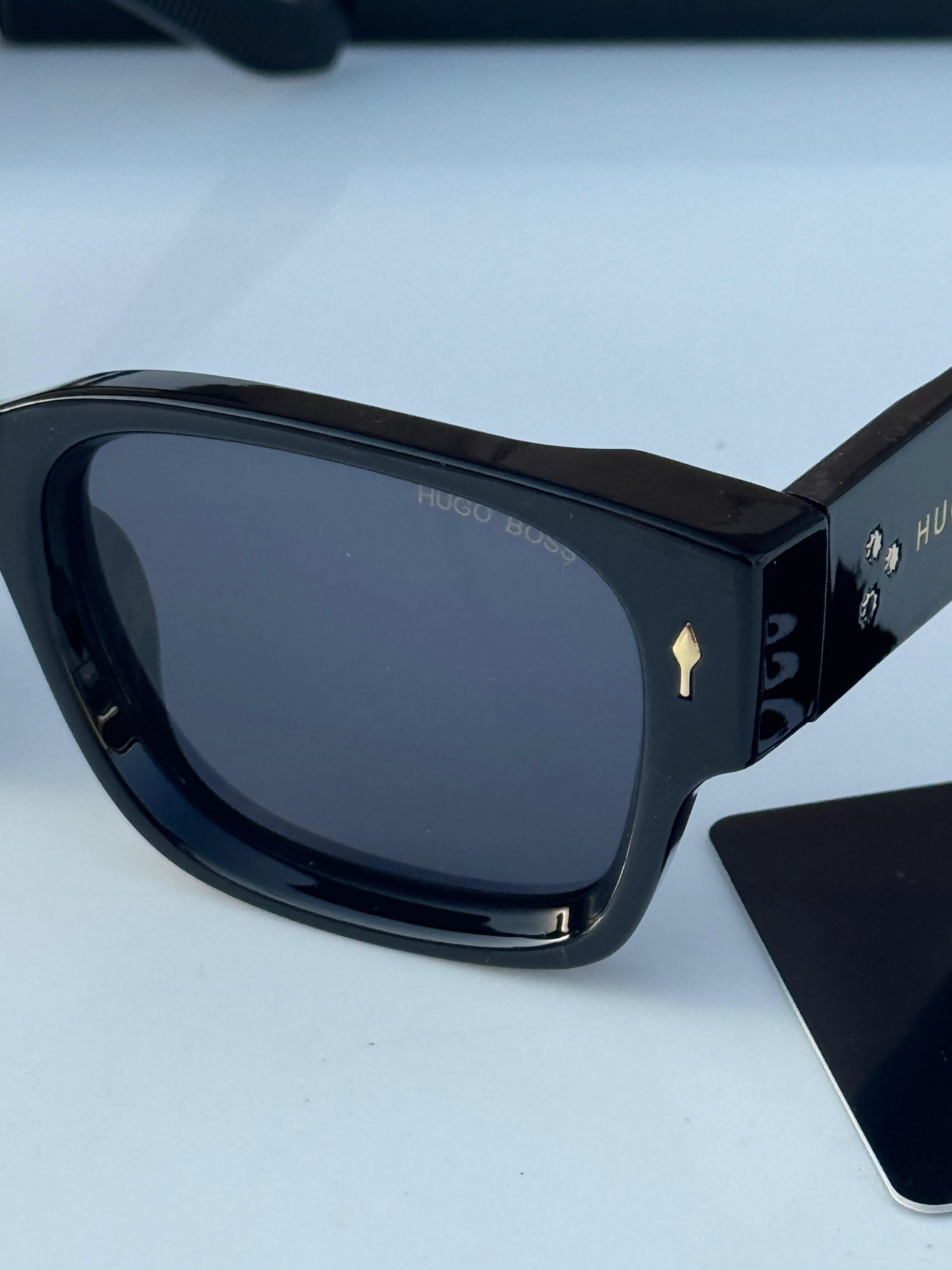 Hug_o b_ss 621 glossy black SUNGLASS