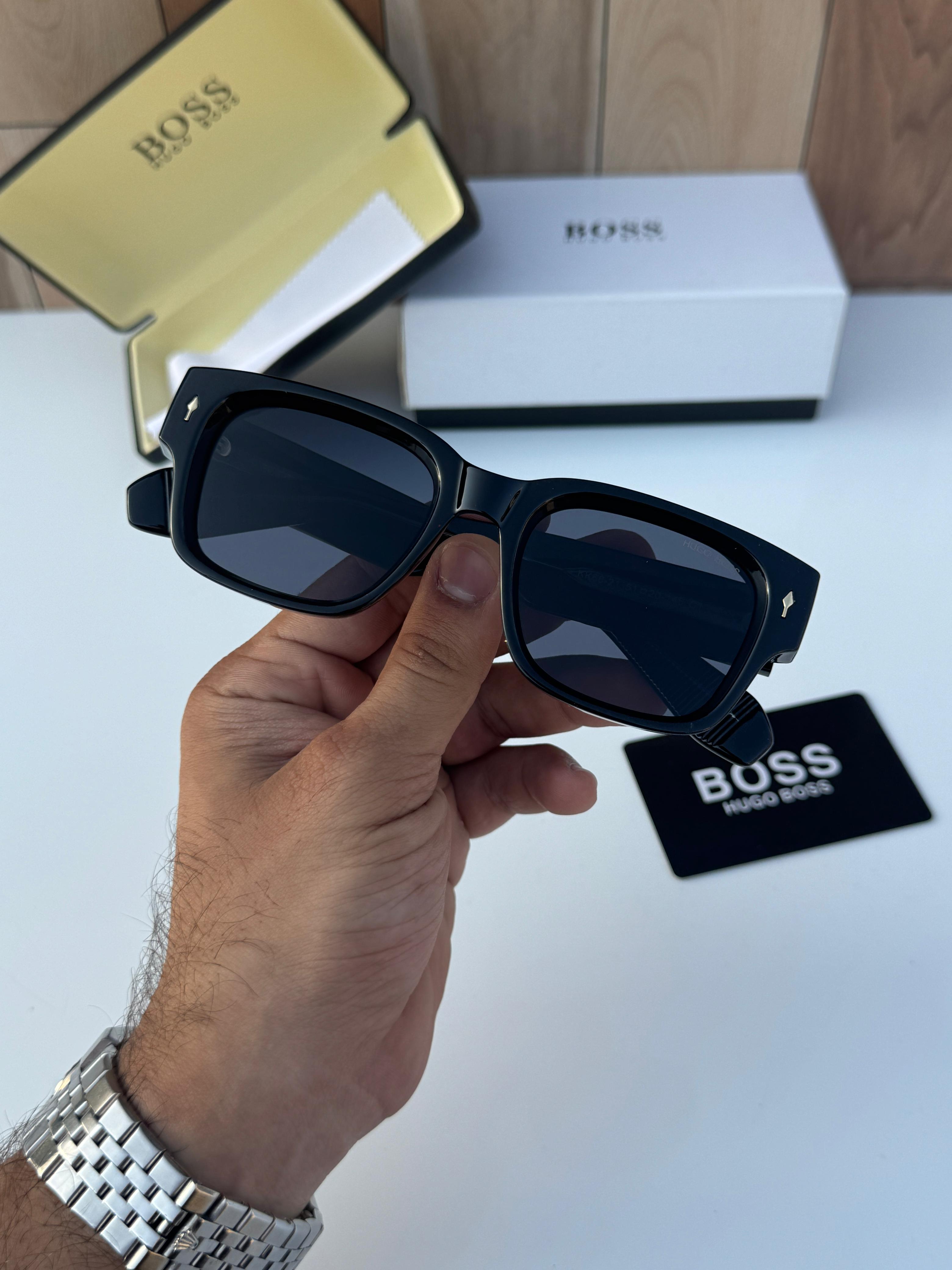 Hug_o b_ss 621 glossy black SUNGLASS