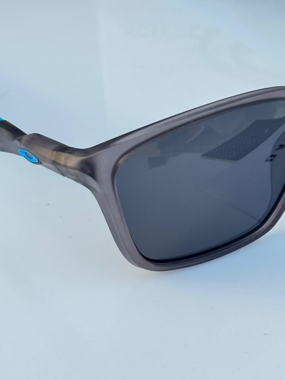 Oa__kley 1971 grey SUNGLASS