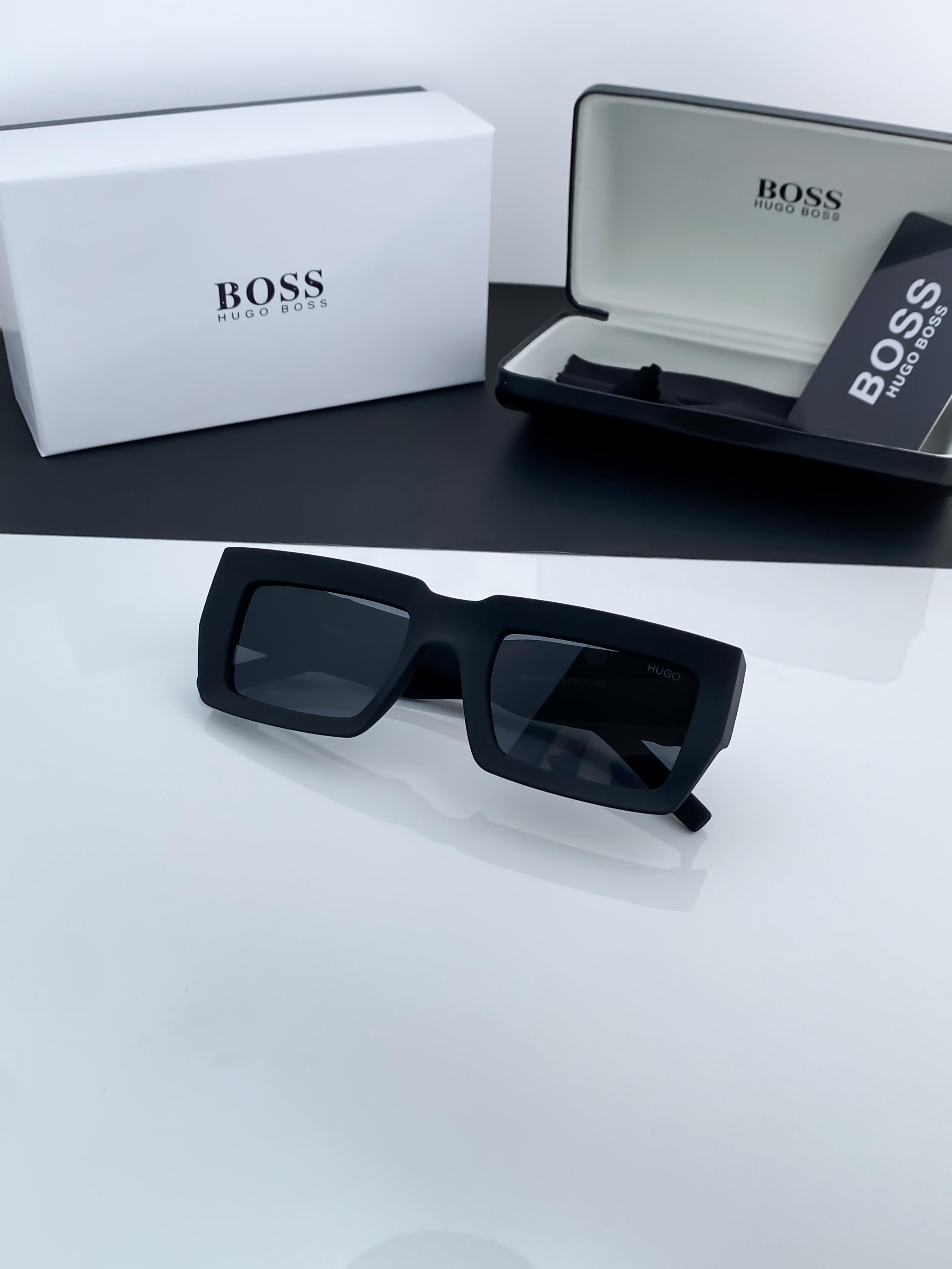 HU_GO BO_SS BLACK 1310  SUNGLASS