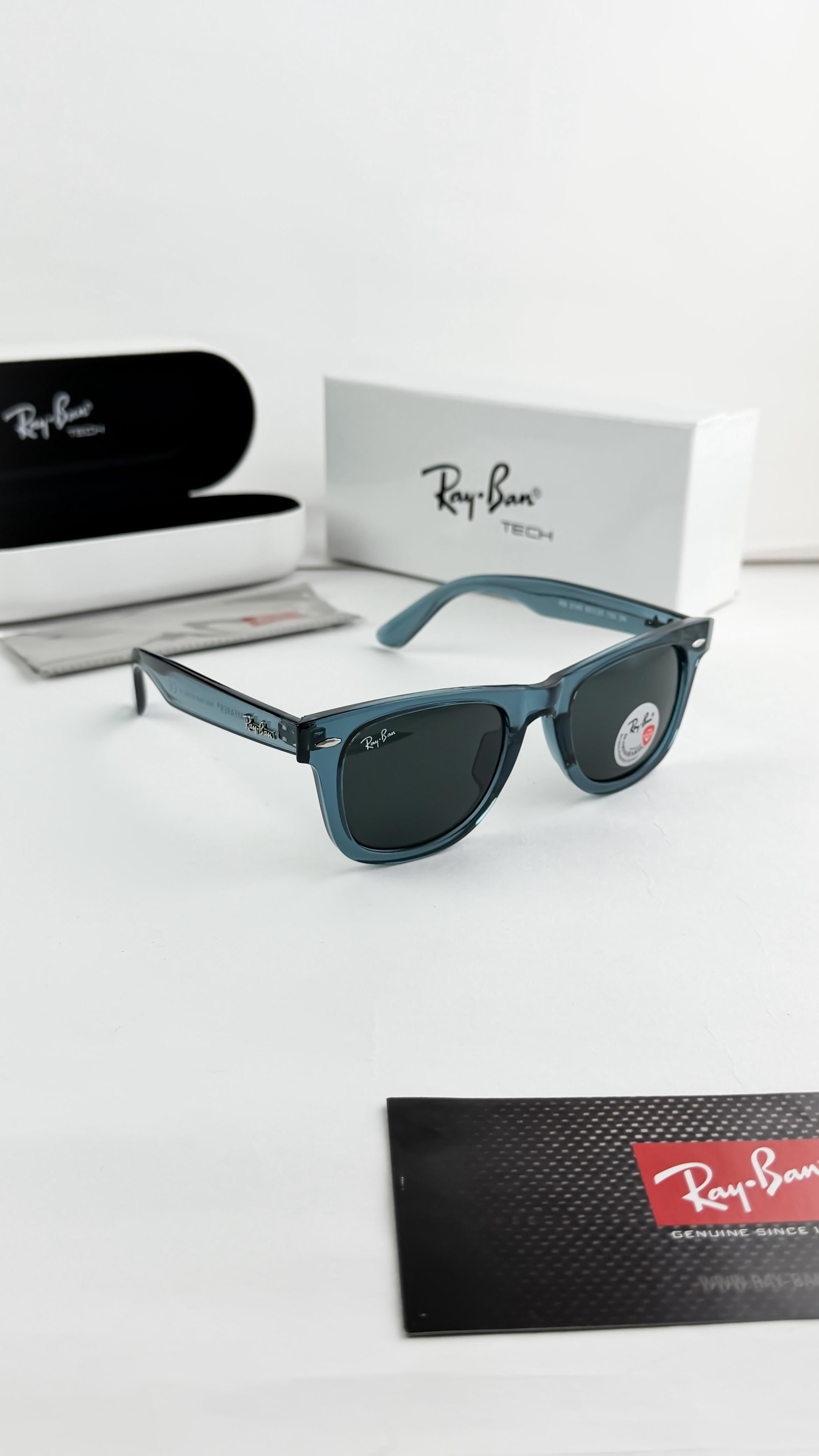 RAY__BAN BLUE JELLY 2140  SUNGLASS