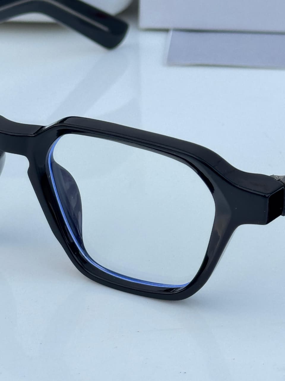 Ray_ban 1115 black plano SUNGLASS