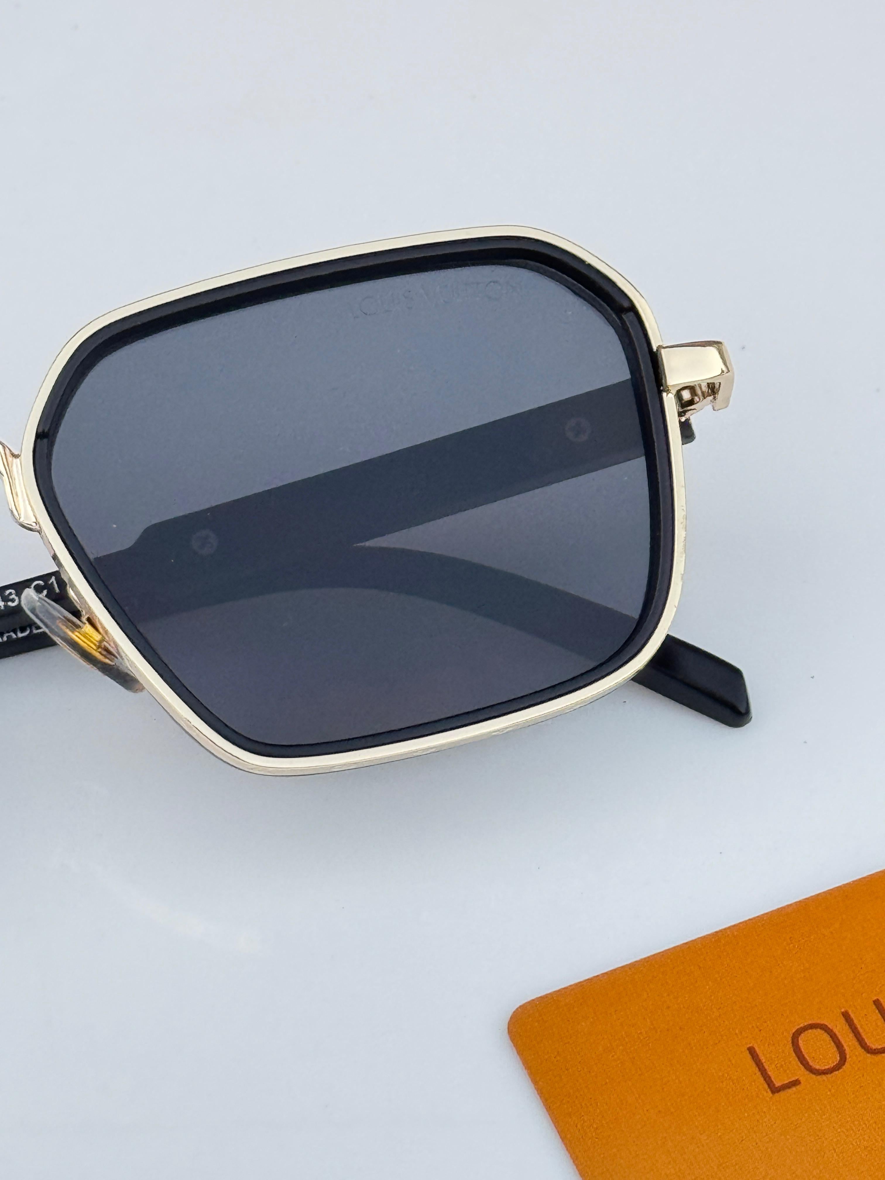 Lou_is vuitton 5013 gold black SUNGLASS