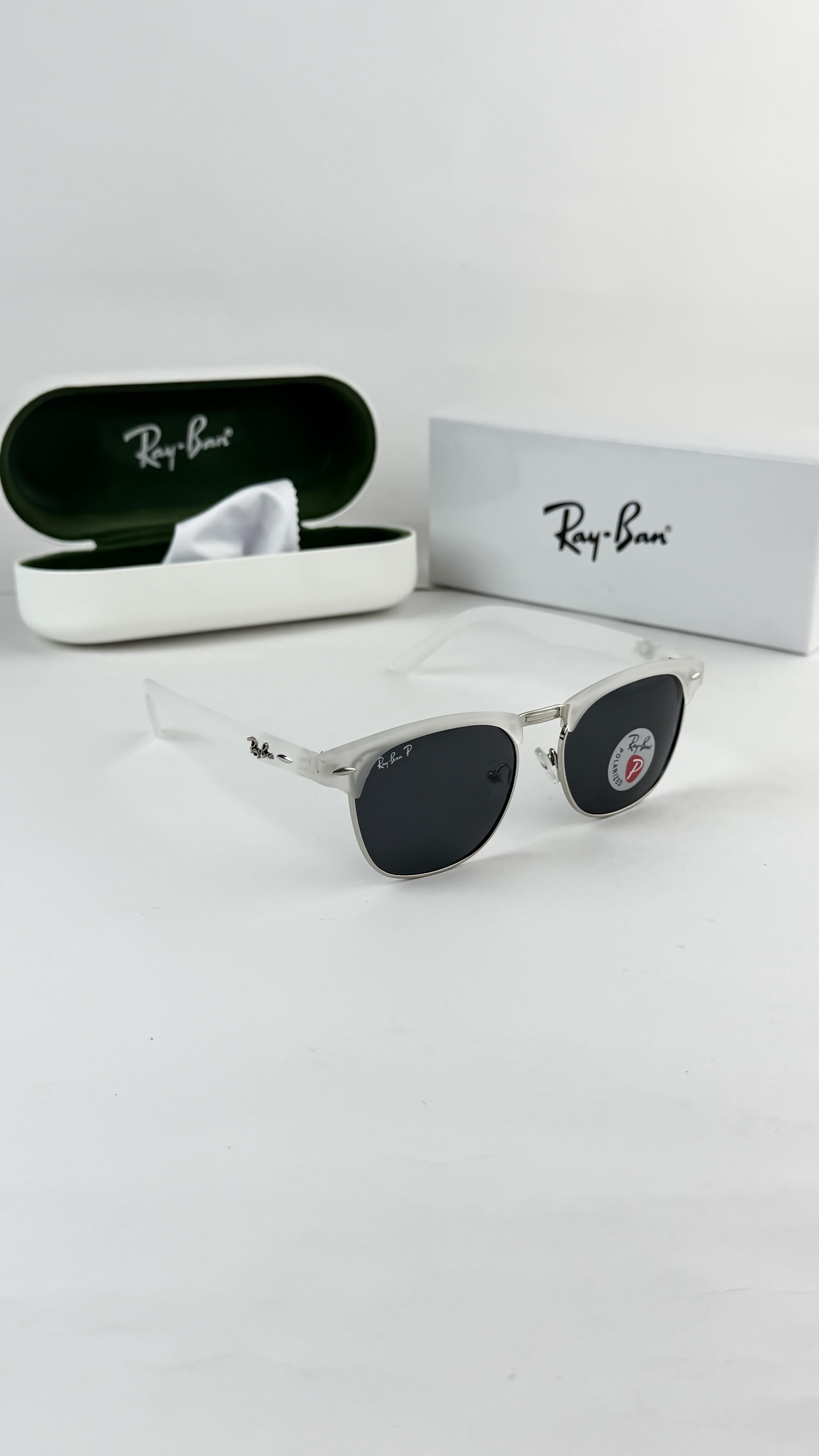 RAY__BAN ICE BLACK CLUB MASTER 3016 SUNGLASS