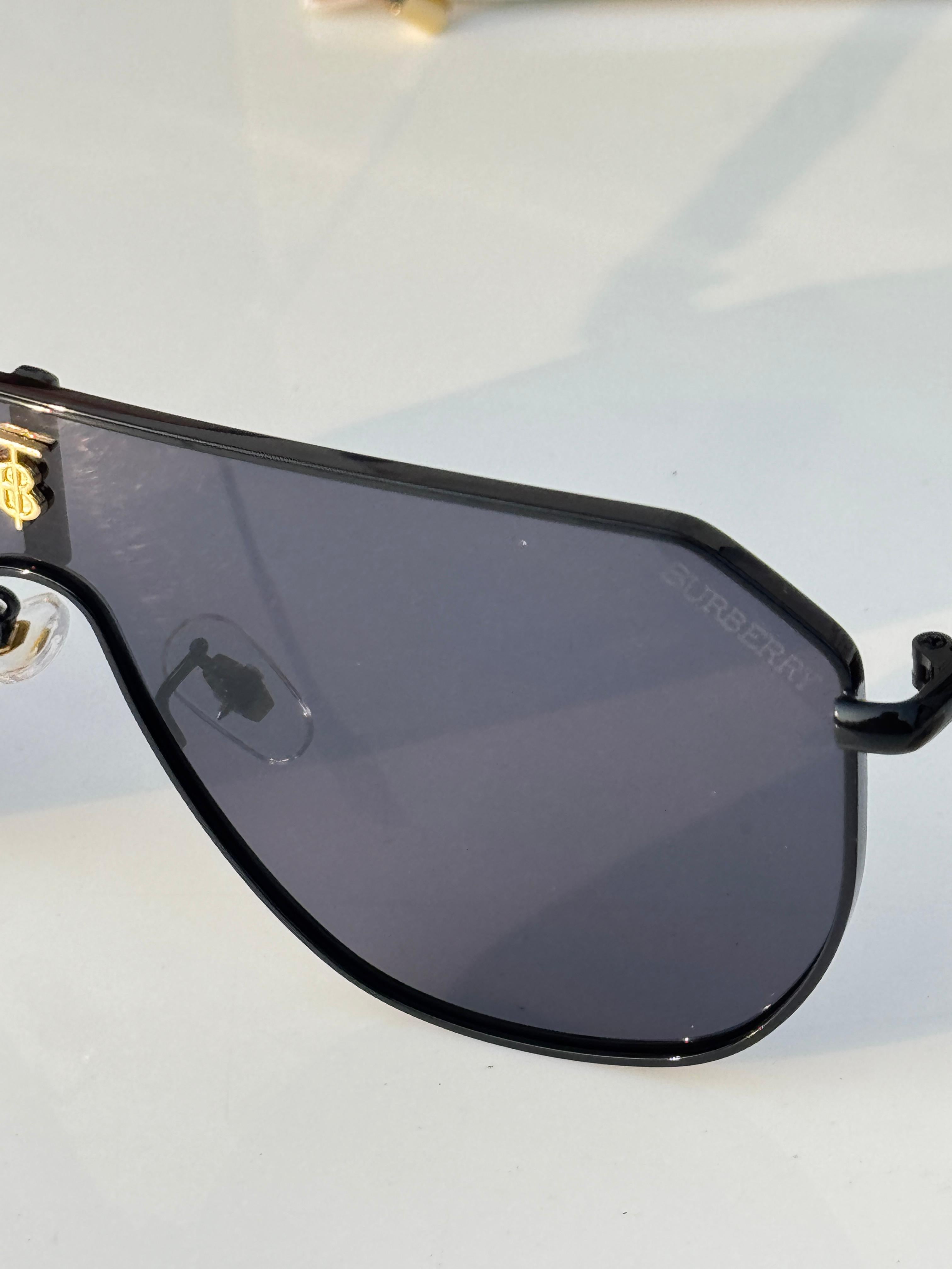 Burb__erry 23068 black  SUNGLASS