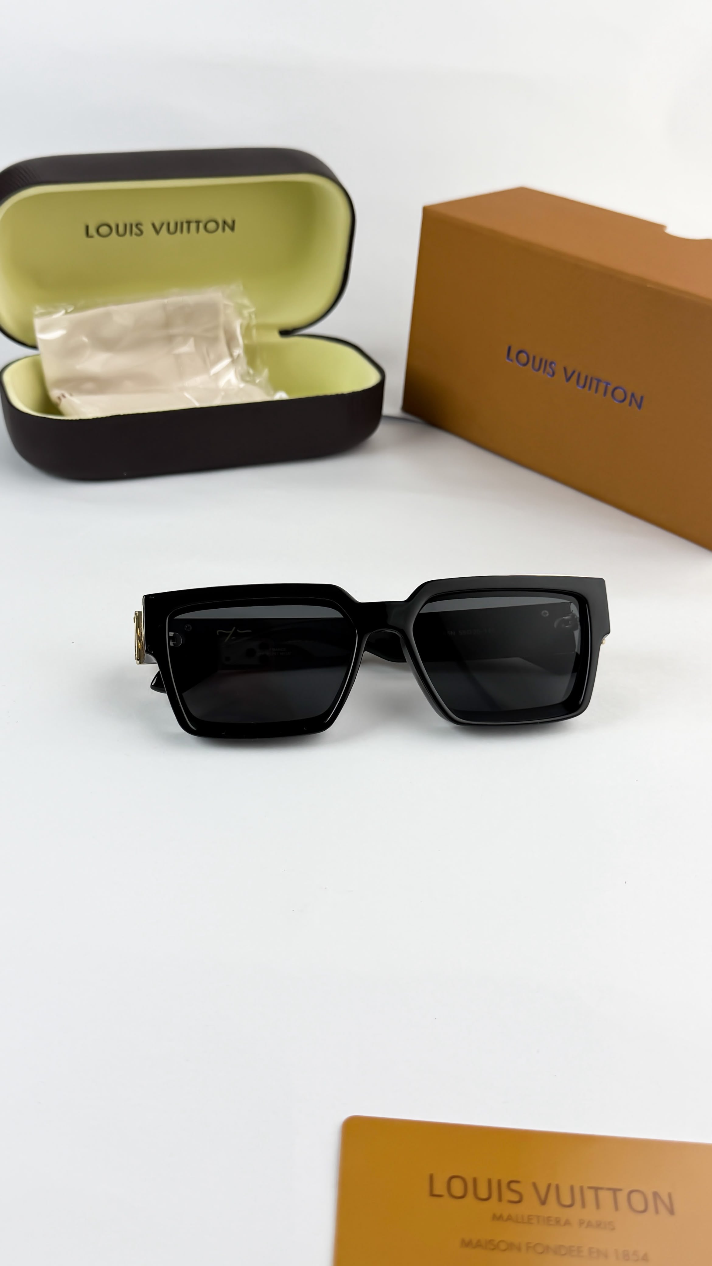 LOIU 1694 SUNGLASS
