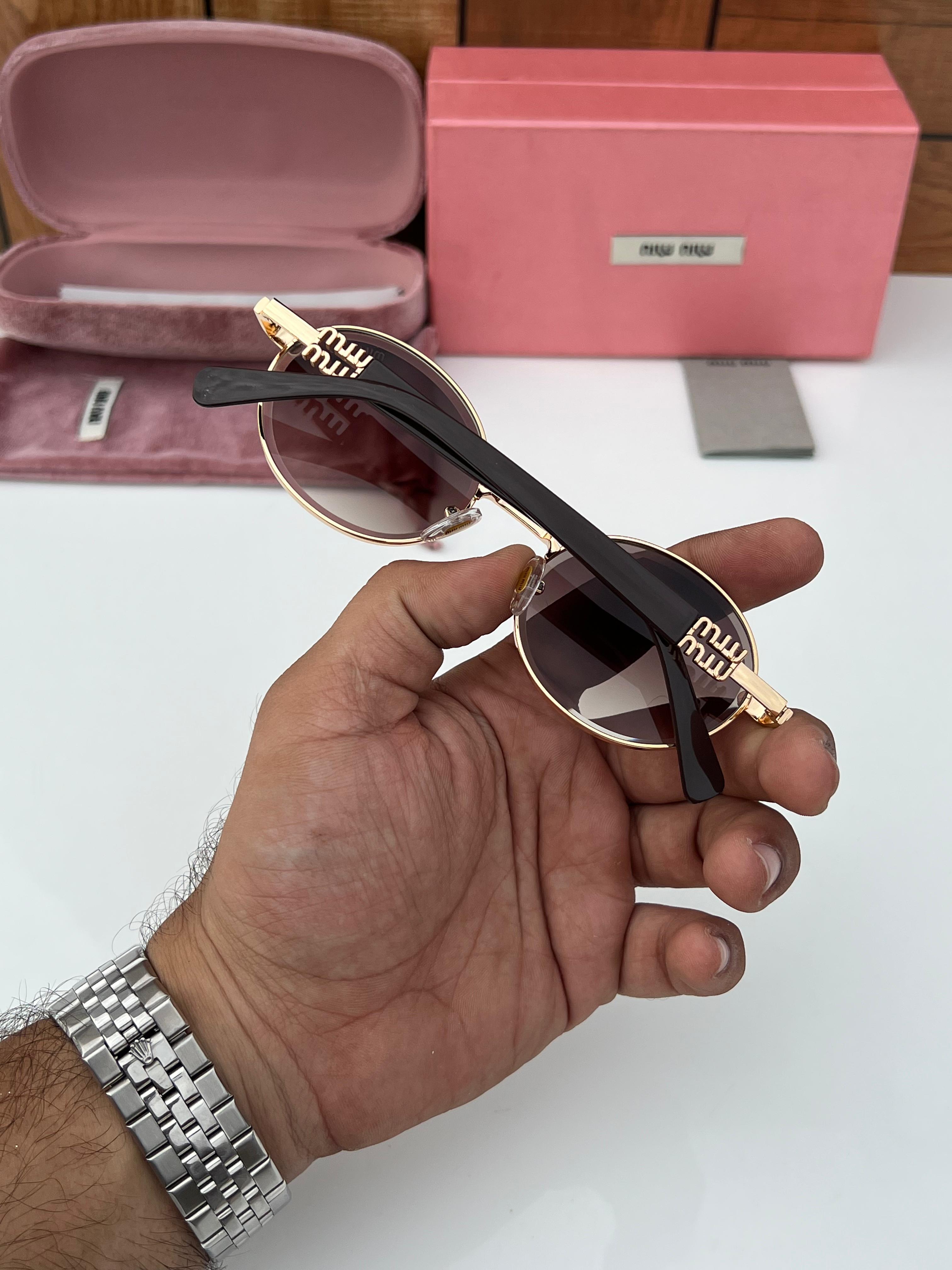 Mi 4128 gold black