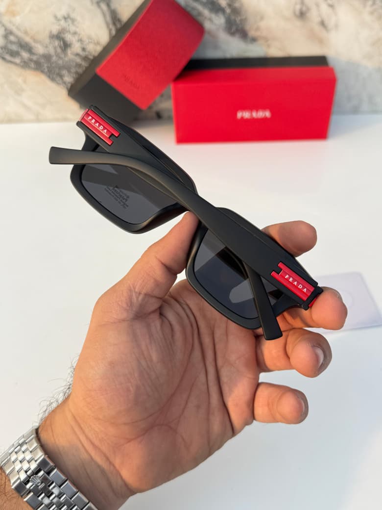 Pra_da 5110 black