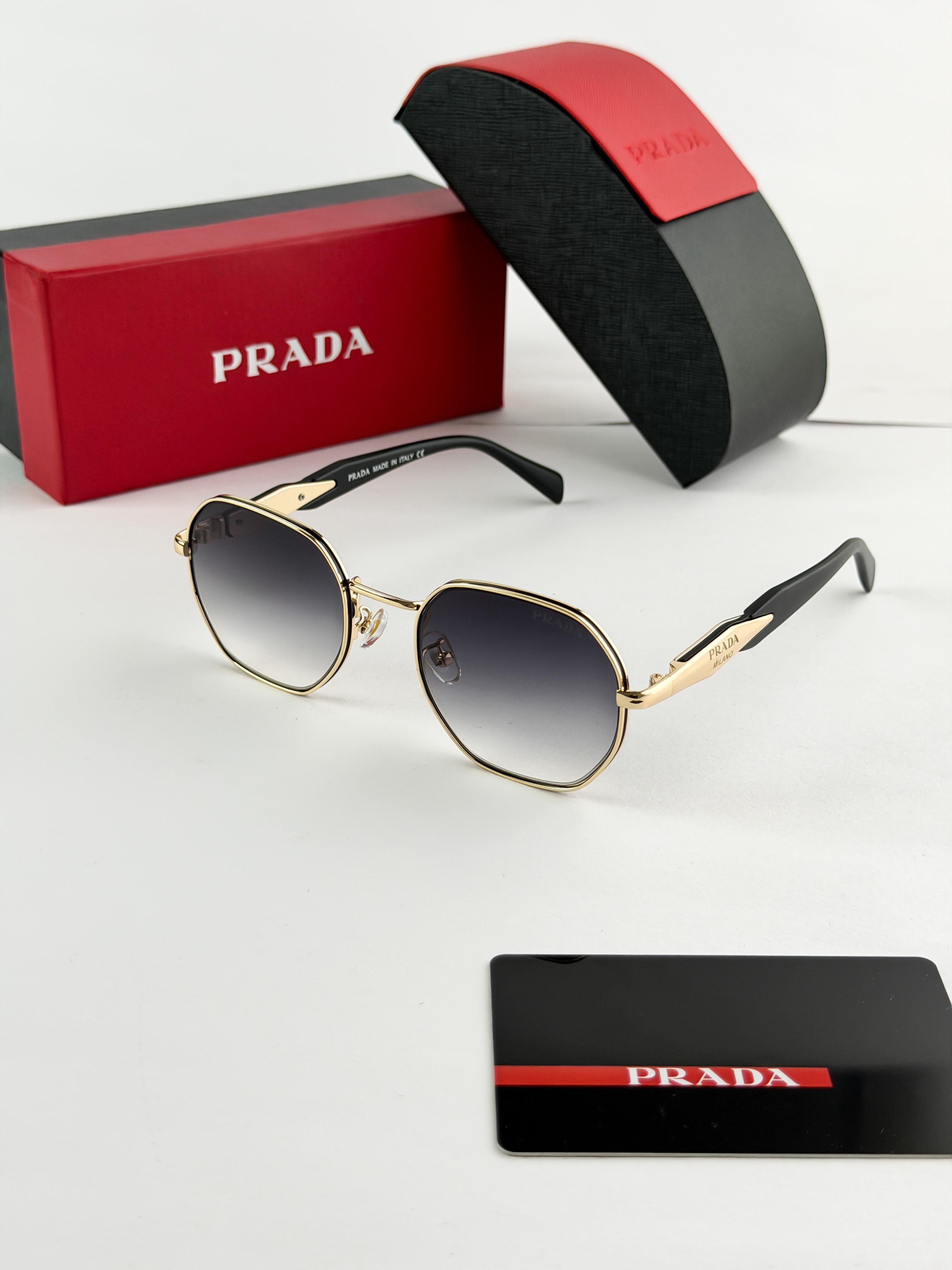 Pra_da sunglass 1600