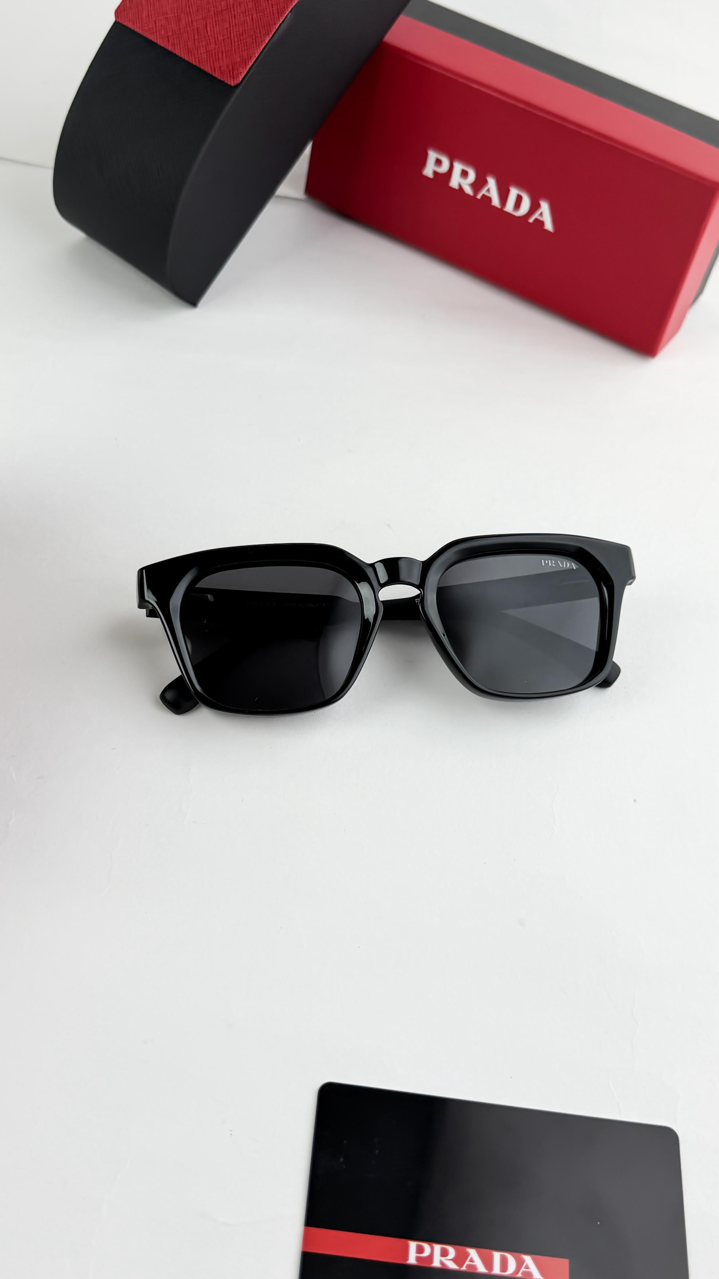 Pra_da BLACK MAMBA 26025